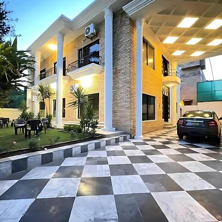 Infinity Villa F8 Islamabad Esterno foto