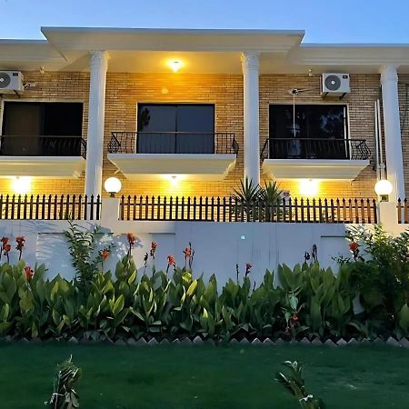 Infinity Villa F8 Islamabad Esterno foto