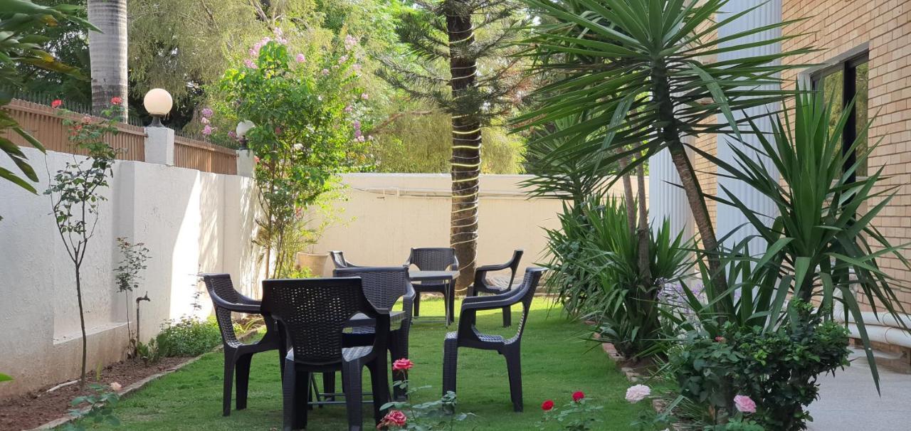 Infinity Villa F8 Islamabad Esterno foto